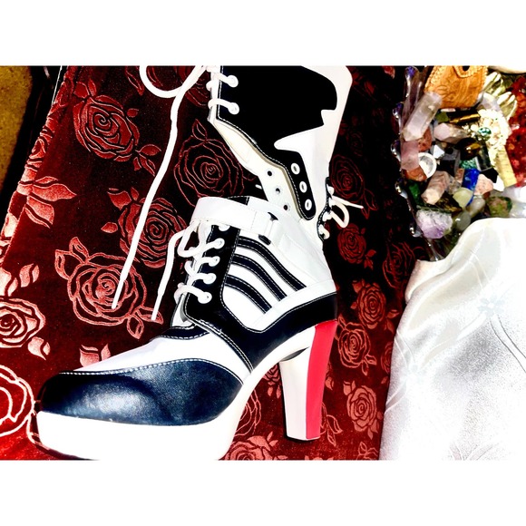 Long knee high tie/strap-up boot high heels - red & black size 7.5 - Picture 8 of 8